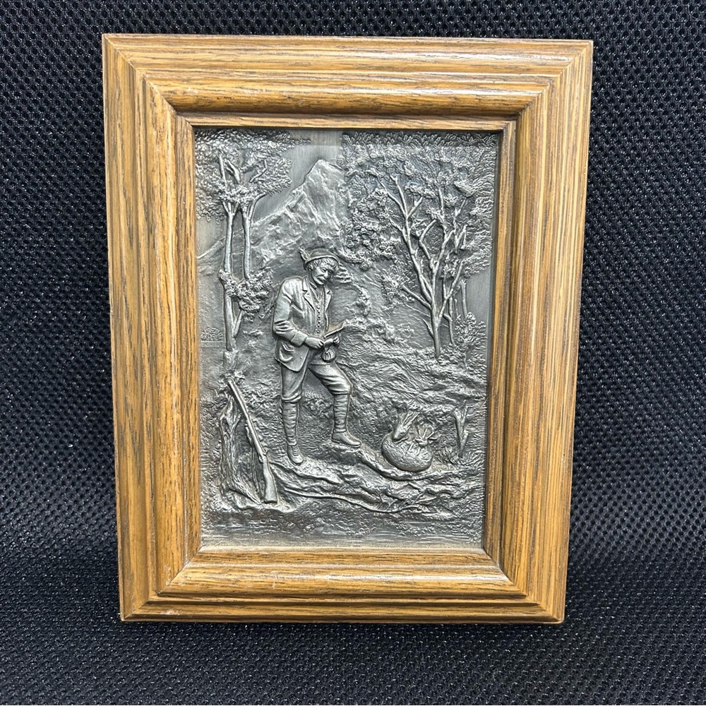 SKS ZINN WOOD KEY BOX WITH METAL RELIEF INSERT WEST GERMANY VINTAGE